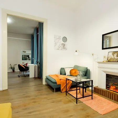 Unique Riverside Apartment *