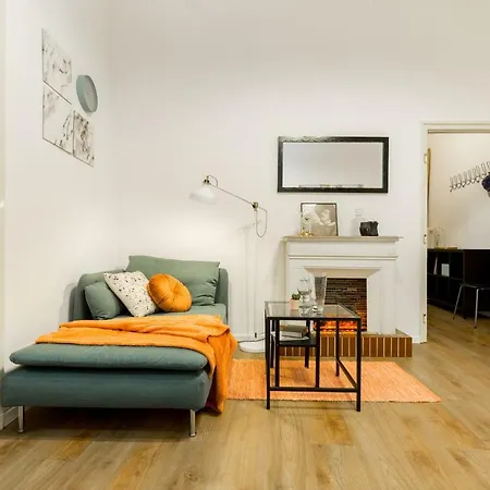 Unique Riverside Apartment Budapest